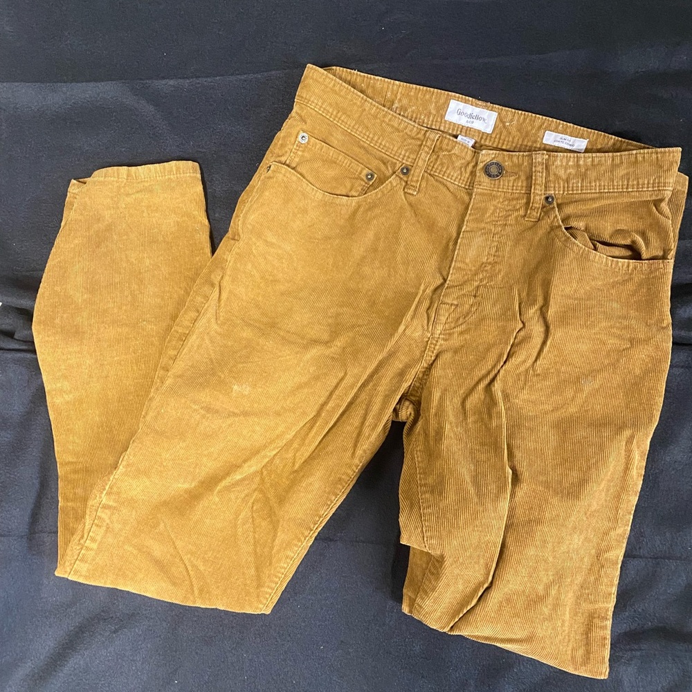 Men’s corduroy pants